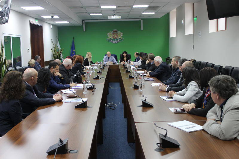 Министър Димитров заяви подкрепата си за регионалните структури на МОСВ - 01