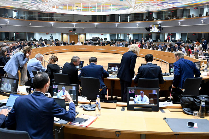 Minister Manol Genov participated in the meeting of the EU Environment Council in Brussels - 01