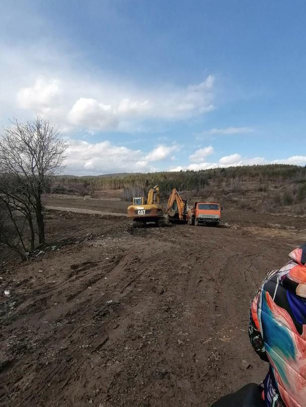 Министър Емил Димитров откри рекултивираното общинско сметище на гр. Бобов дол - 01