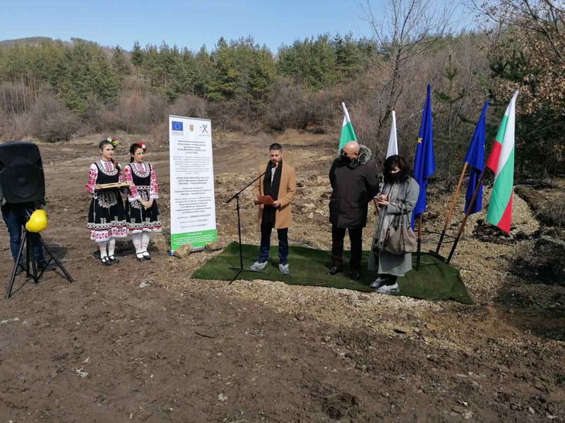 Министър Димитров откри рекултивираното общинско сметище на Бобов дол - 4