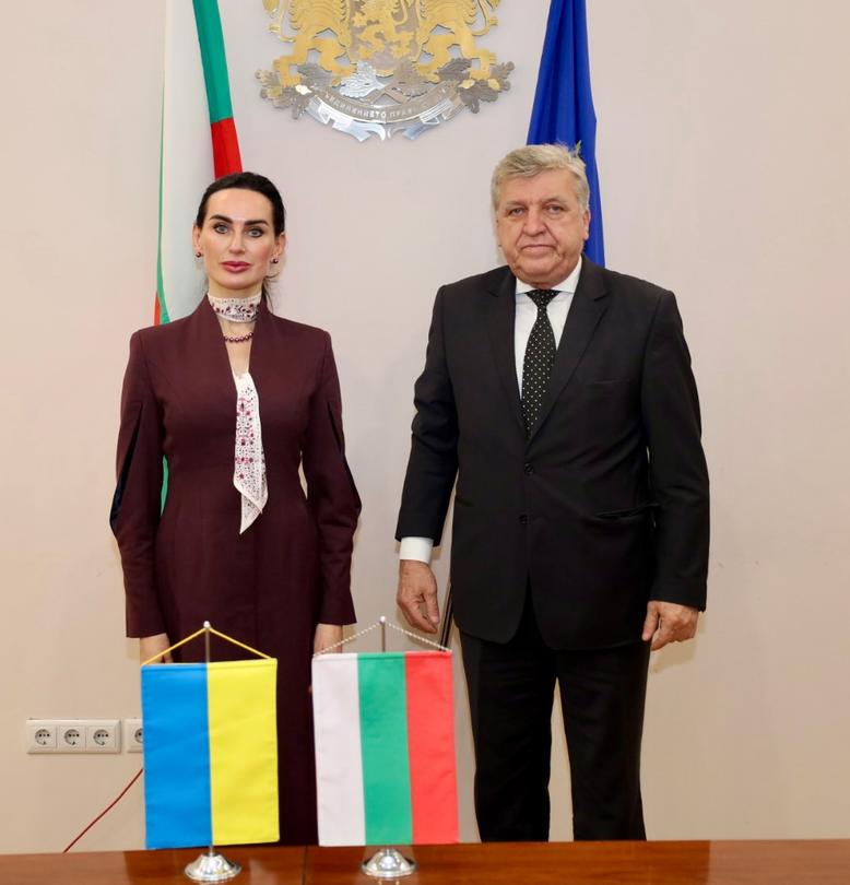 Министър Манол Генов се срещна с посланика на Украйна - 3