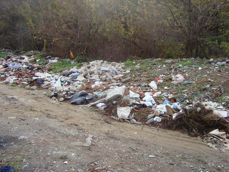 16 замърсени терена са почистени след проверки на РИОСВ – Велико Търново - 01