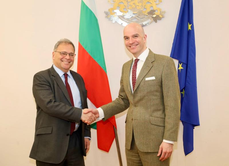 Minister Julian Popov met with the Ambassador of the United Kingdom His Excellency Nathaniel CopseyMinister Julian Popov met with the Ambassador of the United Kingdom His Excellency Nathaniel Copsey - 01