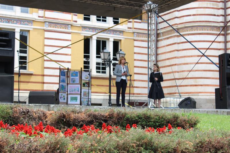 Празник и изложение за 5 юни в градинката пред Банята в София. - 15