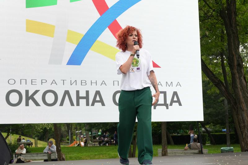 Министър Карамфилова: От всеки от нас зависи да се справим със замърсяването с пластмаса - 11