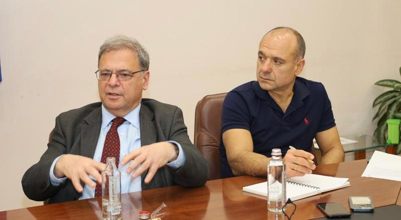 Министър Юлиян Попов се срещна с представители на Сдружение „За Земята“ - 01