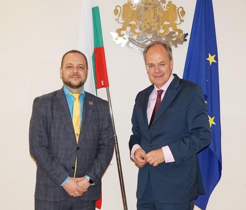 Minister Borislav Sandov met with the Ambassador of Germany - 01