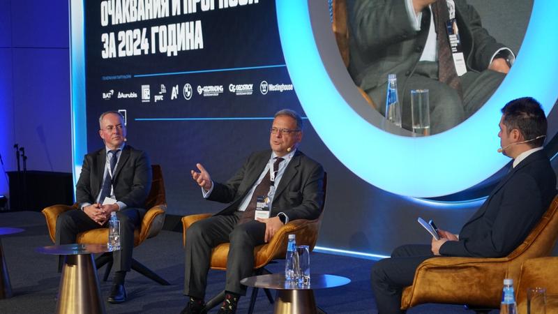 Министър Юлиян Попов: Зелената енергия е неизбежната посока на икономическото развитие - 01