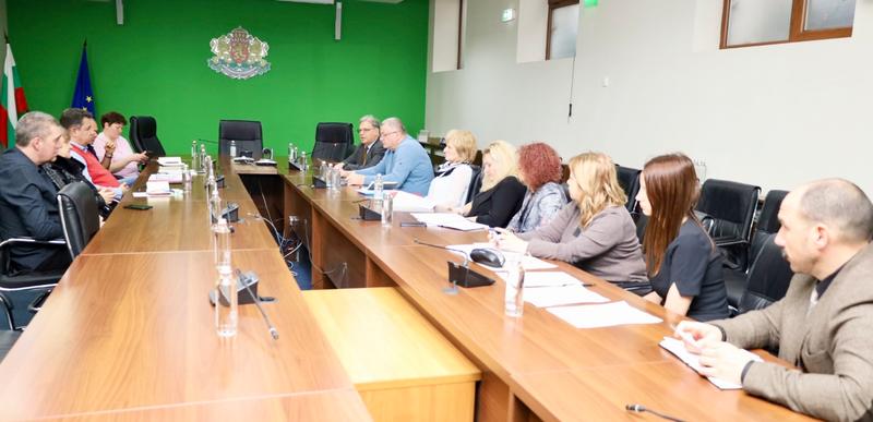 Министър Юлиян Попов: Работим по въпроса за миризмите и се движим към неговото решаване - 2