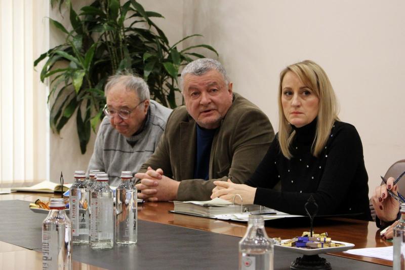 Министър Манол Генов: ТЕЦ „Бобов дол“ да представи инвестиционна програма за преустановяване  превишенията на серен диоксид - 3