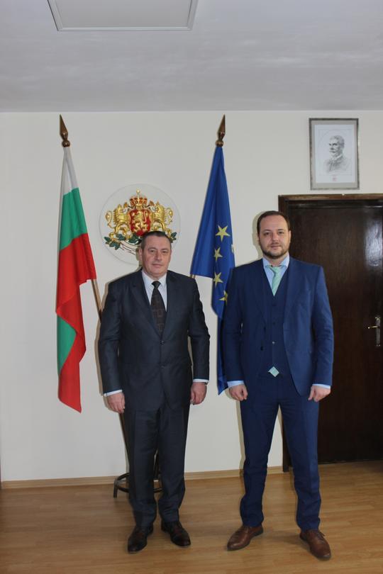 Среща на министър Сандов с областния управител Борислав Българинов - 4