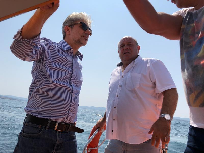 Министър Димов: Продължаваме да следим ситуацията с кораба „Мопанг“ - 01