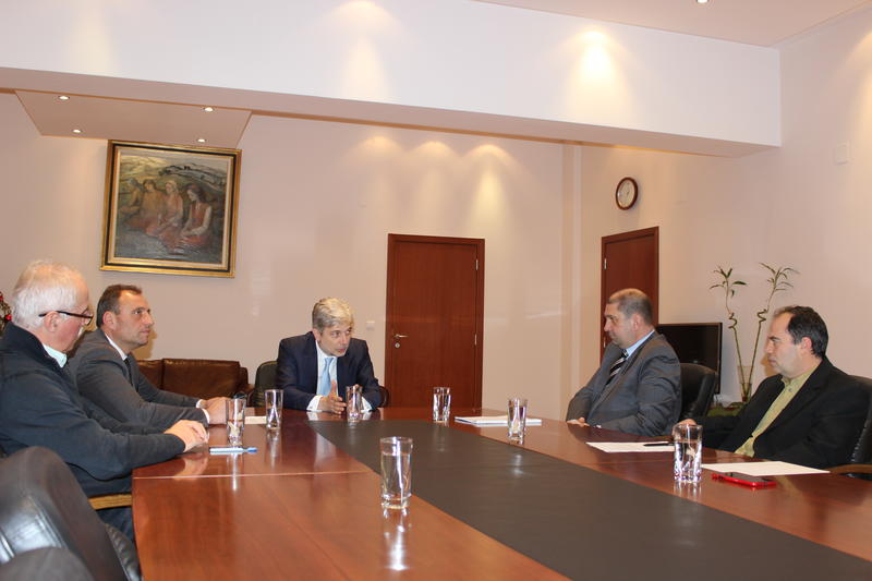 Министър Димов се срещна с представители на концесионера на „Ски зона Банско“ - 01