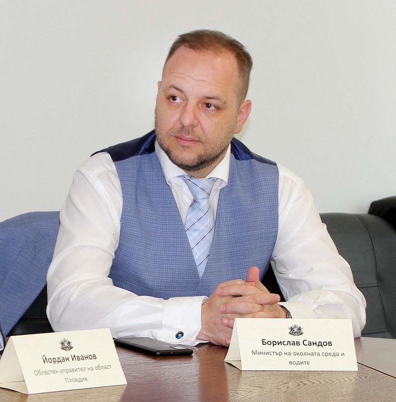 Borislav Sandov gathered representatives of the state, local authorities and the business to discuss sustainable development and green economy - 01