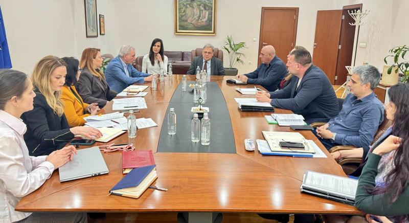 МОСВ и КЗК проведоха работна среща за подобряване на системата с продуктовите такси - 01