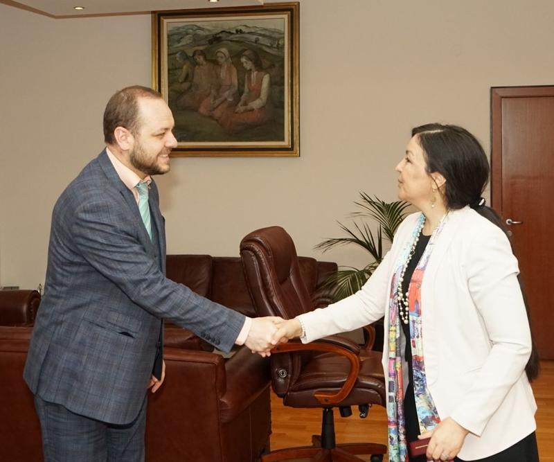 Minister Borislav Sandov met with the Ambassador of Algeria - 01