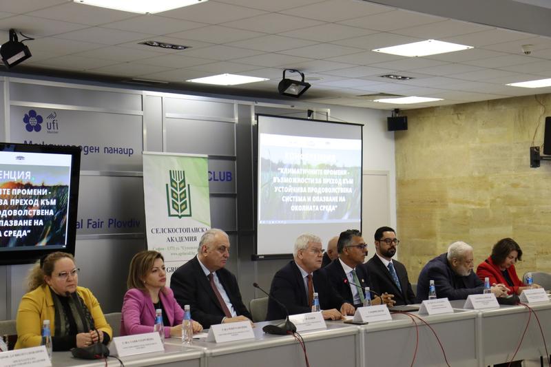 Заместник-министър Ренета Колева: Превенцията е основен приоритет за адаптиране на земеделието и горското стопанство към измененията на климата - 3