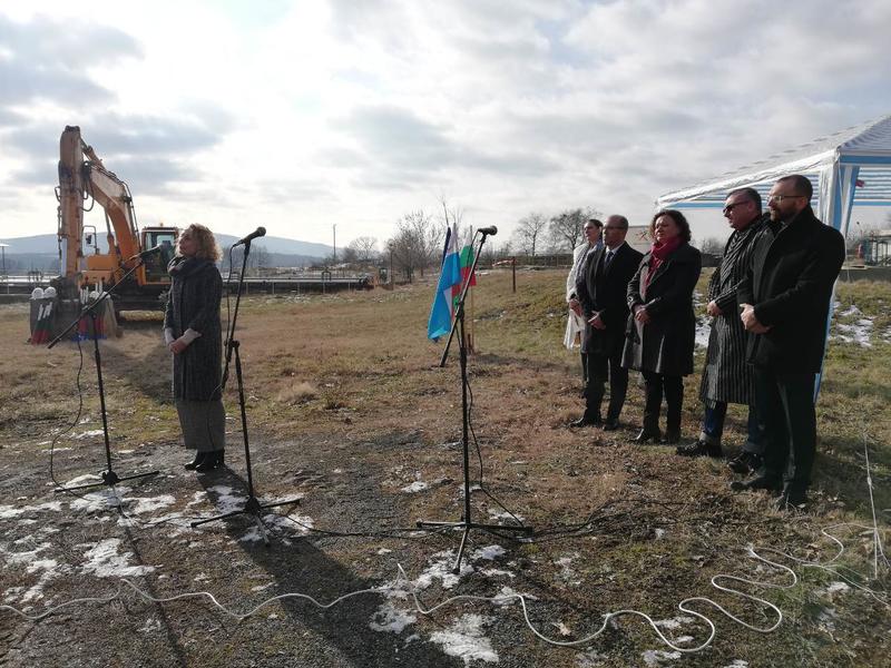 Зам.-министър Николова даде старт на модернизацията на пречиствателната станция в Приморско - 5