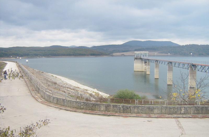 Спряно е изтичането на отпадни води край язовир Цонево - 01
