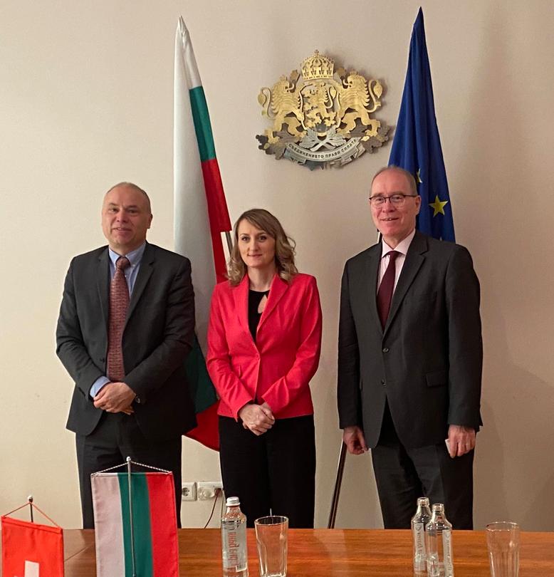 Minister Karamfilova met with the Swedish Ambassador to Bulgaria - 01