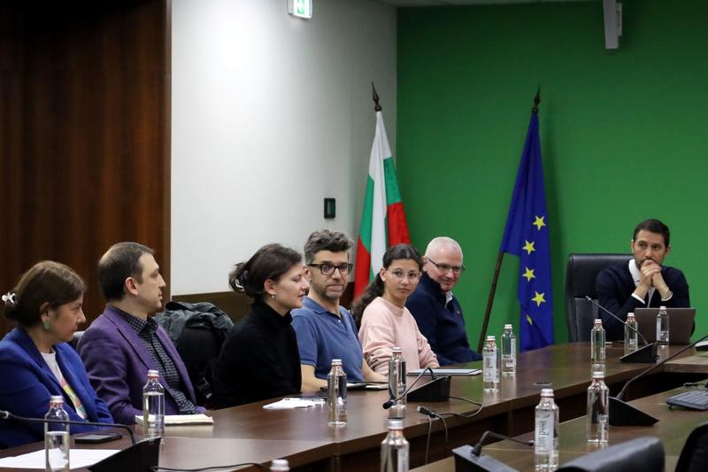 Minister Julian Popov met with experts for a discussion on the next steps for the restoration of Sofia’s rivers - 5
