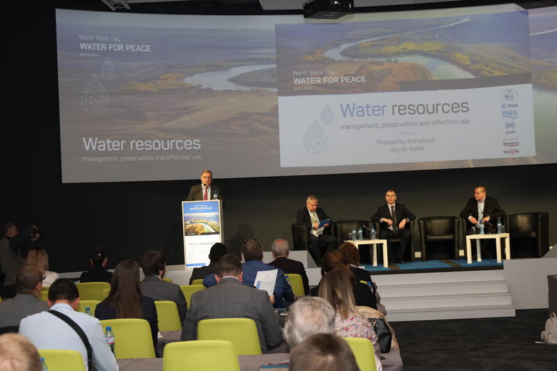 Министър Юлиян Попов: Безотговорното отношение към водата в България трябва да се промени - 2