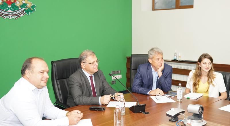 Minister Julian Popov met with member of the Bulgarian Chamber of Commerce - 2