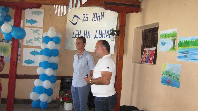 Deputy Minister Petar Dimitrov awarded children with certificates on the occasion of the Danube Day - 01