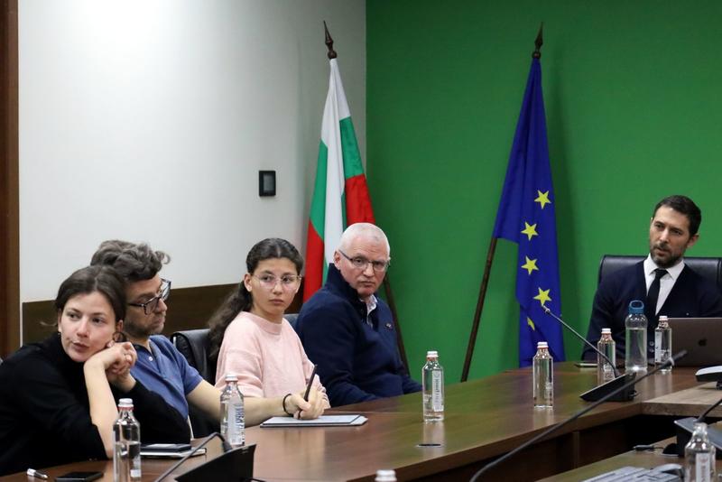 Minister Julian Popov met with experts for a discussion on the next steps for the restoration of Sofia’s rivers - 8