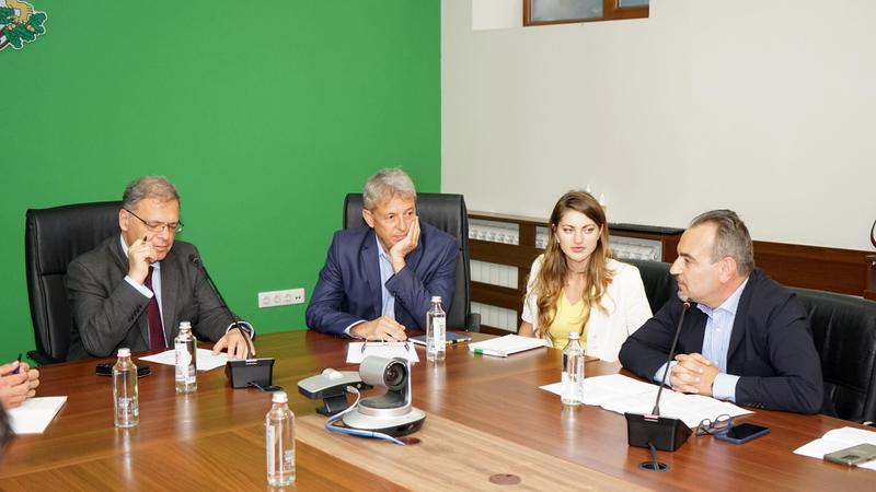 Minister Julian Popov met with member of the Bulgarian Chamber of Commerce - 3