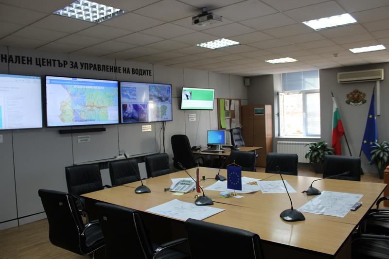 Нов координационен център на МОСВ следи управлението на водите, отпадъците и качеството на въздуха - 11