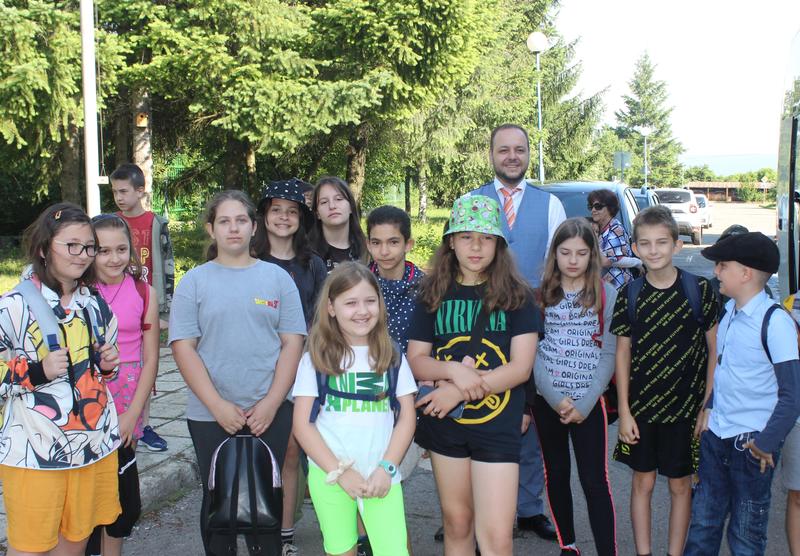 Minister Sandov and a group of students marked World Ocean Day with a visit to the waste water treatment plant of Sofia - 3