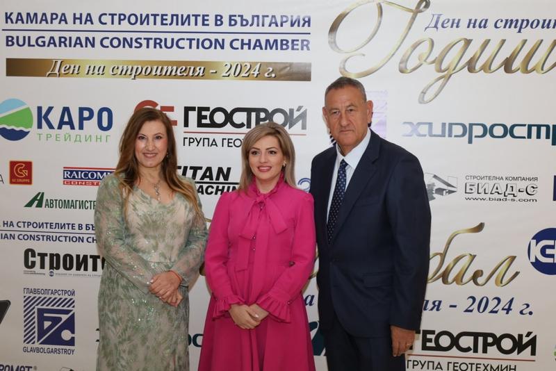 Заместник-министър Ренета Колева връчи призове на отличени компании на годишните награди на Камарата на строителите - 01