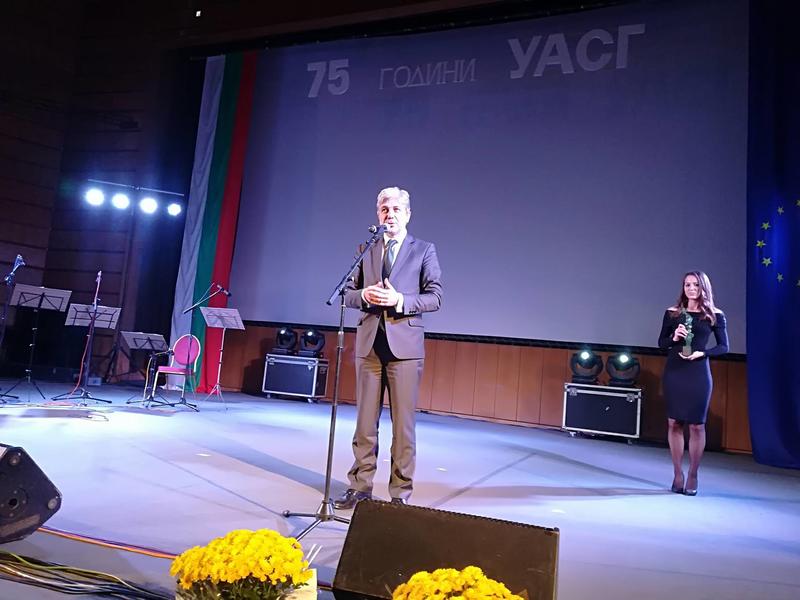 Министър Димов и зам.-министър Николова приветстваха УАСГ със 75-годишнината на висшето училище - 01