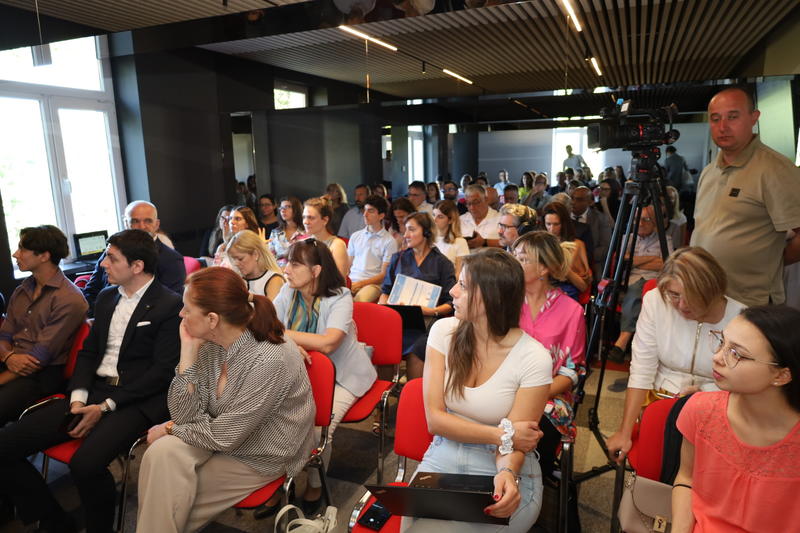 Стопански Иновациите в подкрепа на климата събраха учени и експерти в Софийския университет - 8