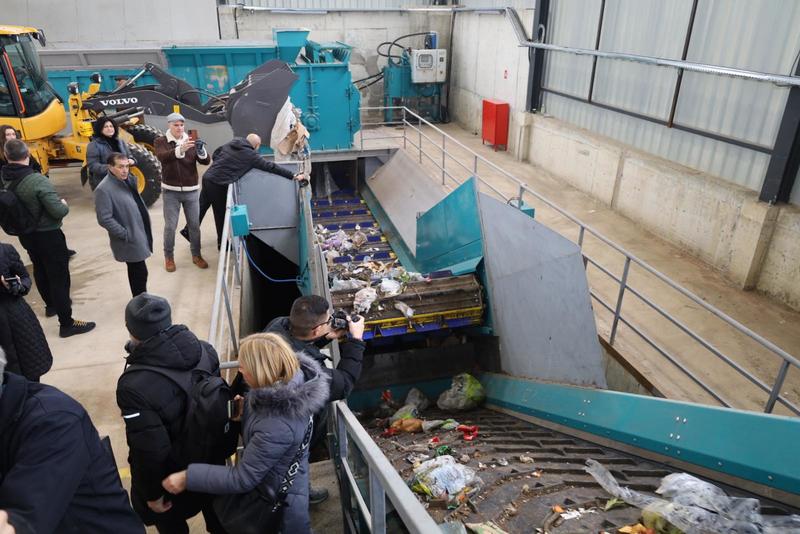 Министър Манол Генов откри площадка за третиране на битови и биоотпадъци край Созопол - 4