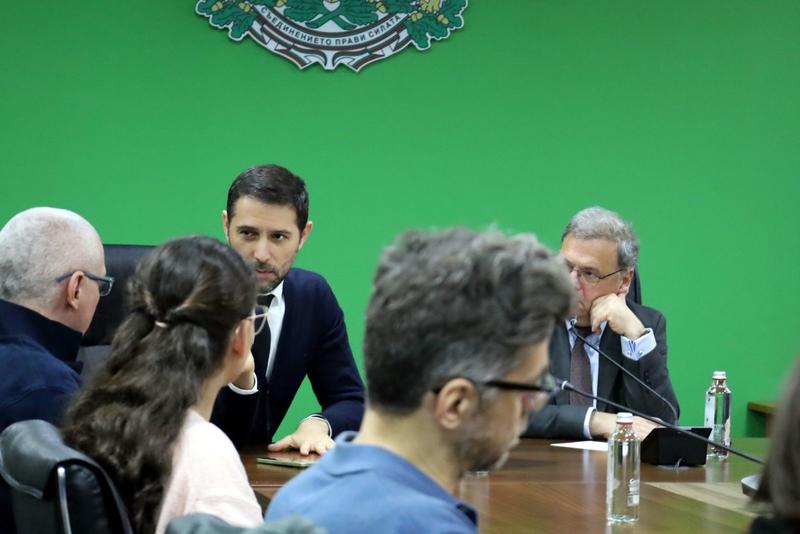 Minister Julian Popov met with experts for a discussion on the next steps for the restoration of Sofia’s rivers - 7