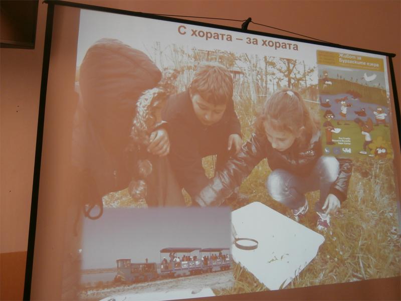 С биоразнообразието във влажните зони експерти запознаха млади математици от Пазарджик - 01