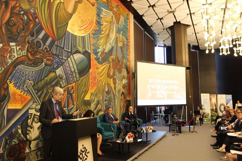 Министър Димов участва в откриването на форума „Кръгова икономика и чисти технологии“ - 01