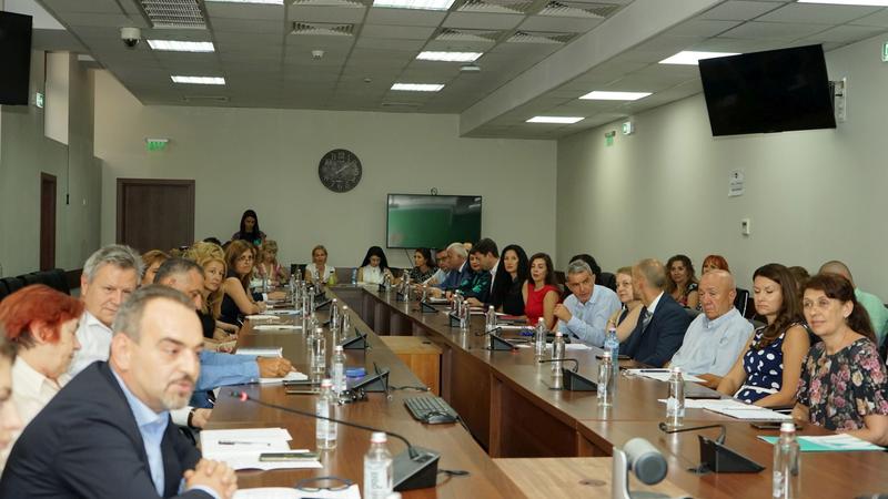Minister Julian Popov met with member of the Bulgarian Chamber of Commerce - 4