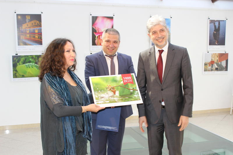 Министър Димов награди победителя във фотоконкурс, посветен на водата - 01