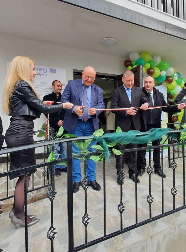 Министър Димитров откри информационен център на парк Рила в Благоевград - 01