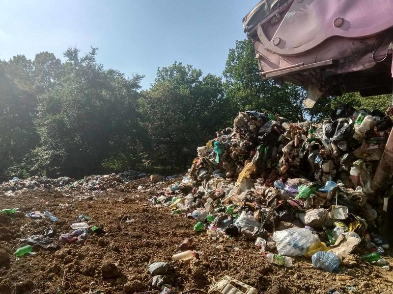 Министър Димитров разпореди незабавна проверка по сигнал за нерегламентирано изхвърляне на отпадъци в област Шумен - 2