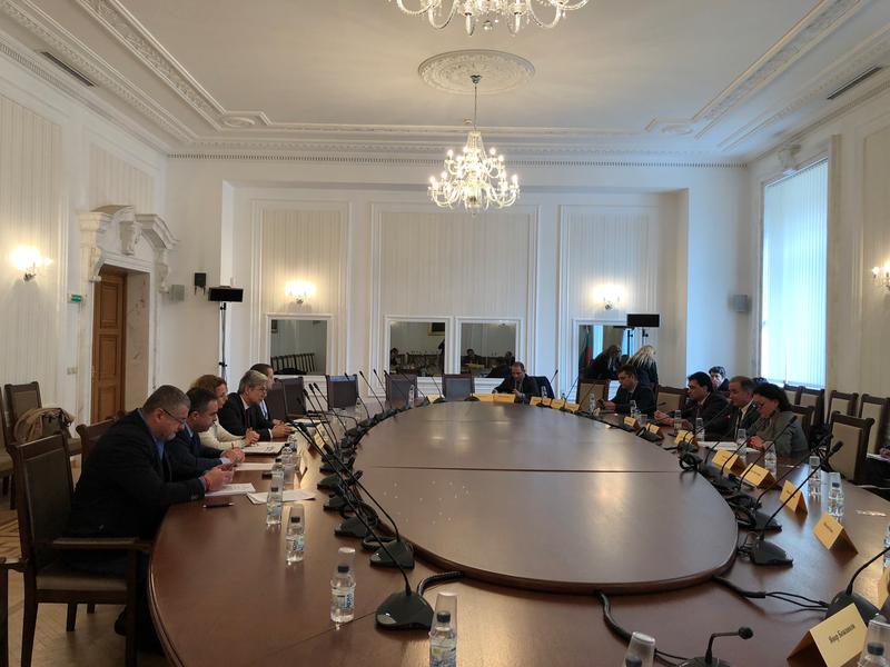 Министър Димов отговори на депутатски въпроси в Комисията по околна среда и води - 01