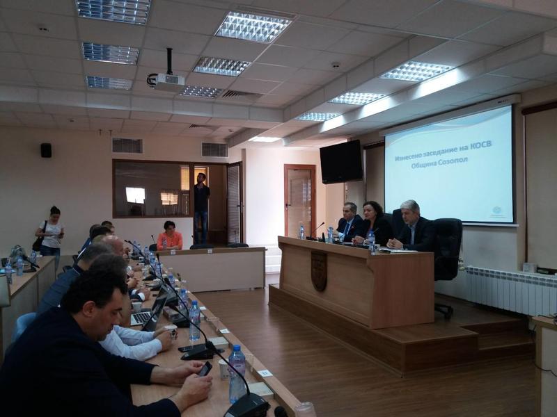 Министър Димов представи мерките за чистотата на водите и въздуха пред депутатите от КОСВ в Созопол - 01