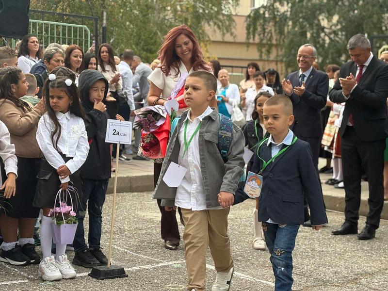 Министър Карамфилова: Нека запалим искрата на любовта към природата още в училище - 9