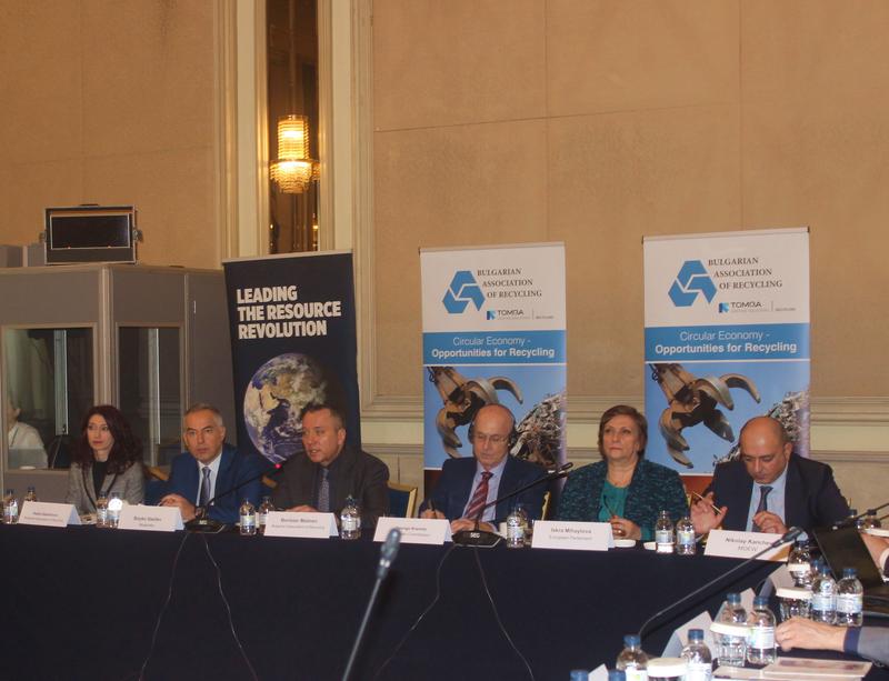 България рециклира близо една трета от отпадъците - 01