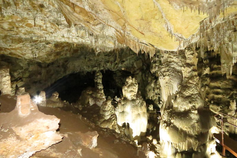 Пещера Добростански бисер - Червената стена - 7