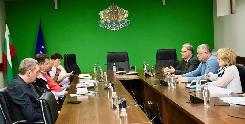 Министър Юлиян Попов: Работим по въпроса за миризмите и се движим към неговото решаване - 5