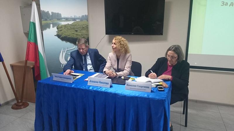 Зам.-министър Николова: Инвестиционна програма „Минерални води“ ще подпомогне развитието на общините - 01